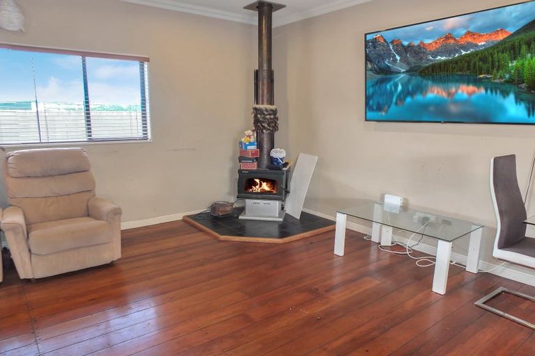 Photo of property in 11a Chaffey Street, Foxton Beach, Foxton, 4815