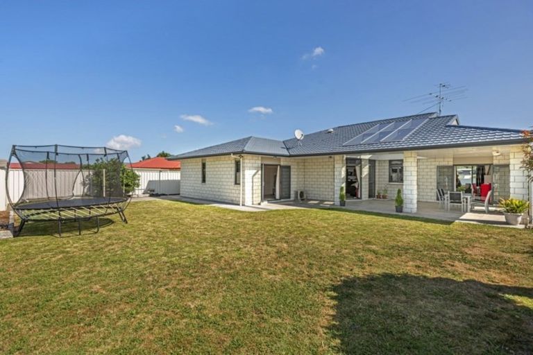 Photo of property in 21 Margaret Place, Lytton West, Gisborne, 4010