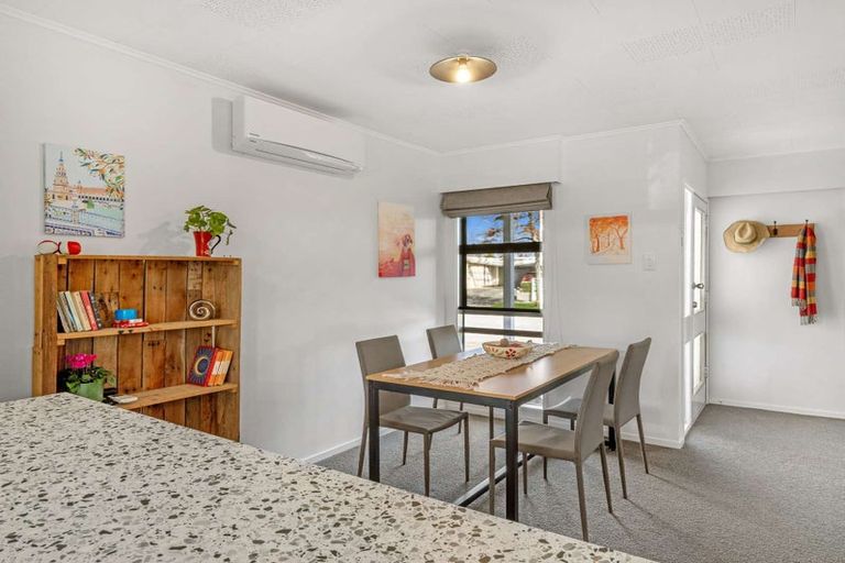 Photo of property in 1 Langley Avenue, Milson, Palmerston North, 4414