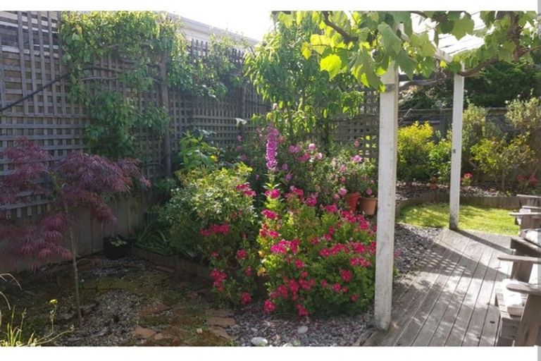 Photo of property in 6 Beach Road, Titahi Bay, Porirua, 5022