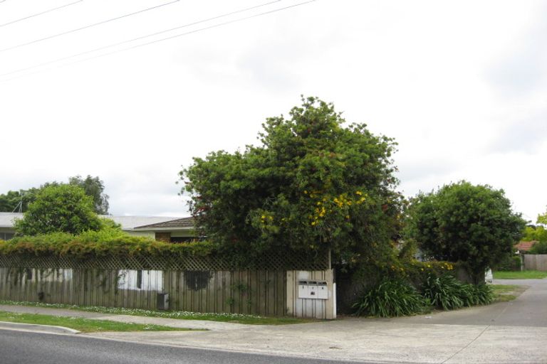 Photo of property in 2/10 Airfield Road, Takanini, 2112