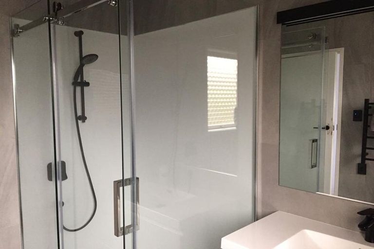 Photo of property in 2/21 Roadley Avenue, Sunnyhills, Auckland, 2010