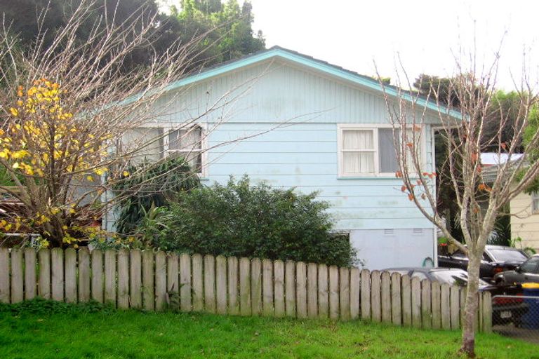 Photo of property in 9 Sunline Avenue, Massey, Auckland, 0614