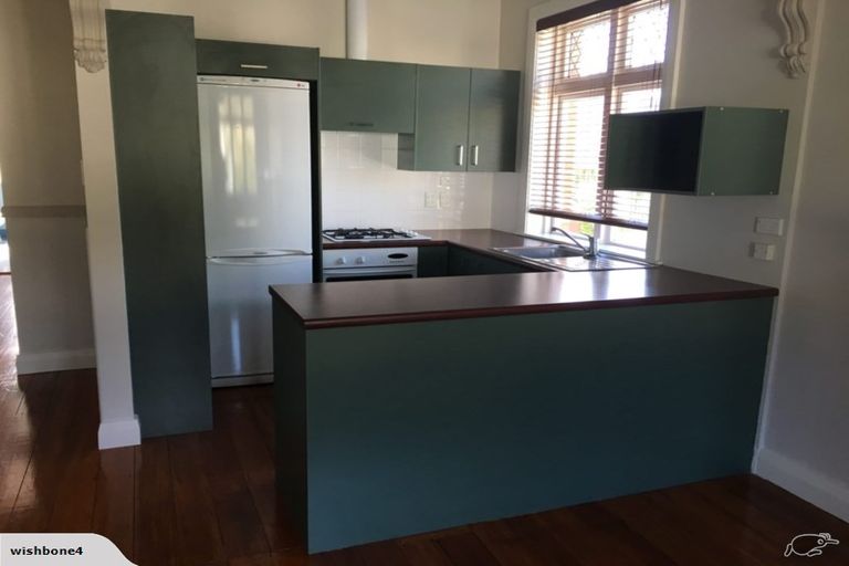 Photo of property in 58 Brougham Street, Mount Victoria, Wellington, 6011