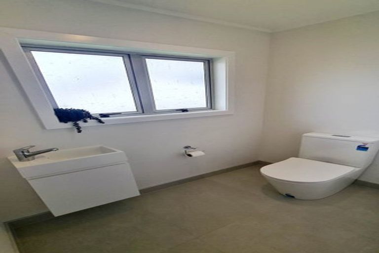 Photo of property in 49 Riverside Road, Orewa, 0931