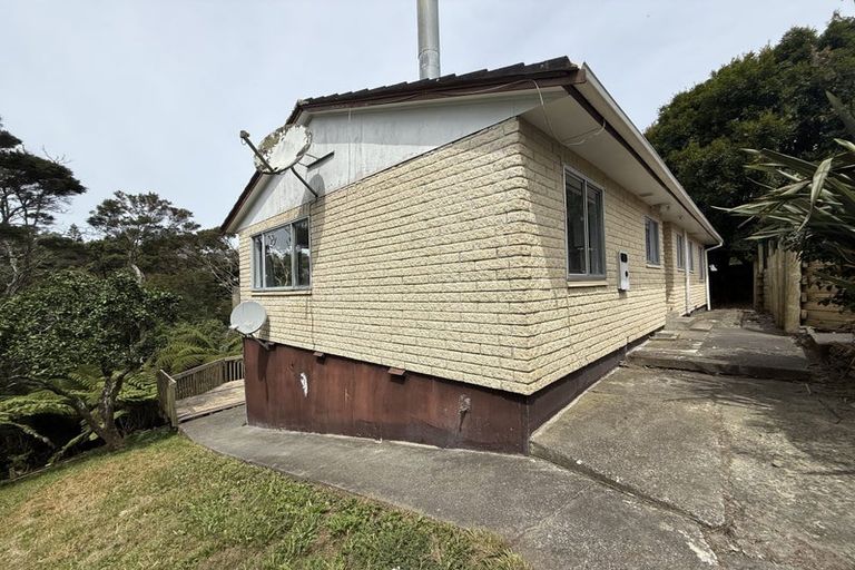 Photo of property in 37 Taurus Crescent, Beach Haven, Auckland, 0626