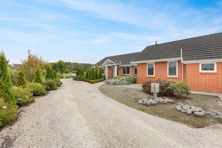 Photo of property in 12 Mapleham Drive, Pegasus, 7612