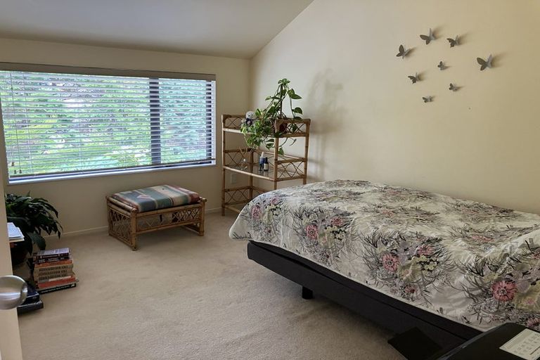 Photo of property in 1/85 Archers Road, Hillcrest, Auckland, 0629