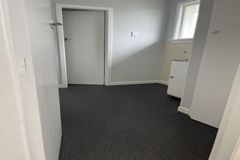 Photo of property in 9 Manapouri Street, Strathern, Invercargill, 9812