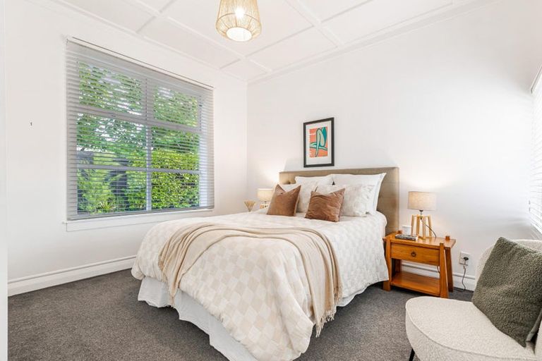 Photo of property in 1/93 Seabrook Avenue, New Lynn, Auckland, 0600