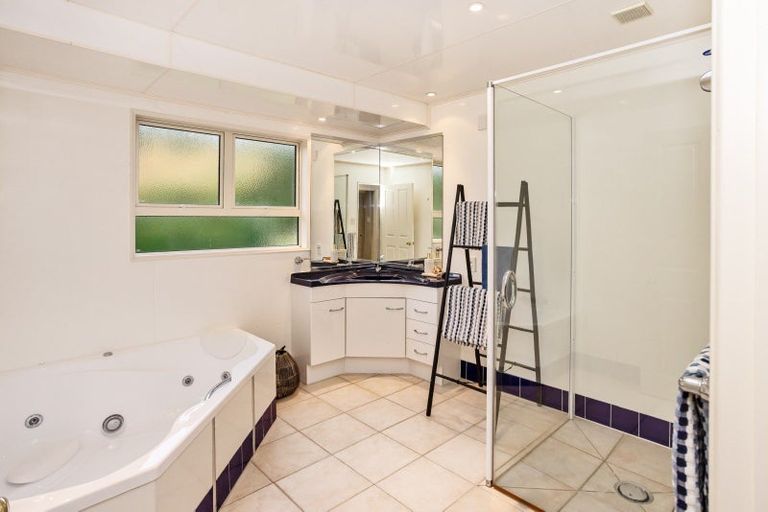 Photo of property in 22 Raeburn Avenue, Otatara, Invercargill, 9879