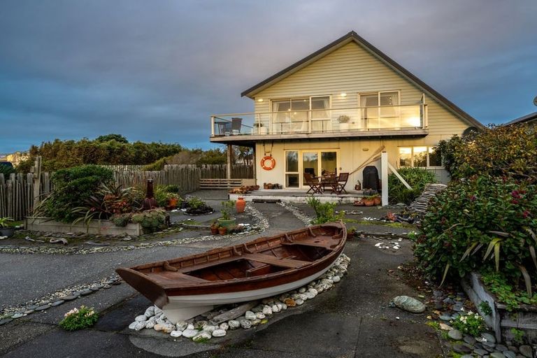 Photo of property in 33 Beach Street, Hokitika, 7810