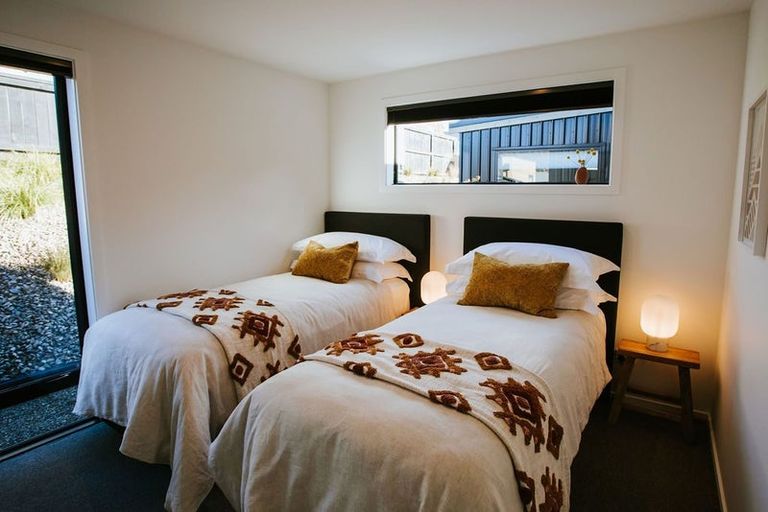 Photo of property in 31 Obelisk Street, Wanaka, 9305