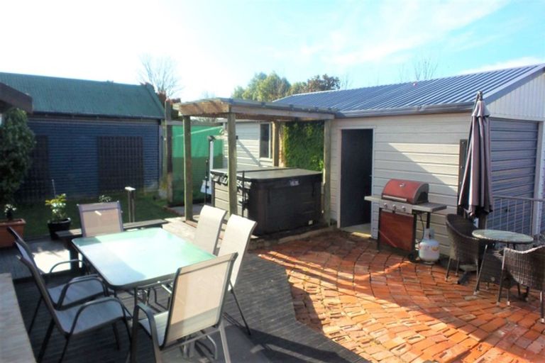 Photo of property in 2 Allnatt Street, Temuka, 7920