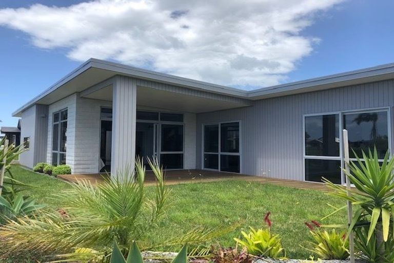 Photo of property in 72a The Boulevard, Papamoa Beach, Papamoa, 3118