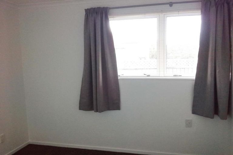 Photo of property in 21a Roy Terrace, Moturoa, New Plymouth, 4310