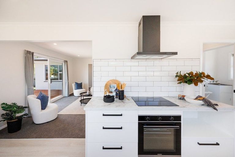 Photo of property in 5 Belvedere Crescent, Takaro, Palmerston North, 4412