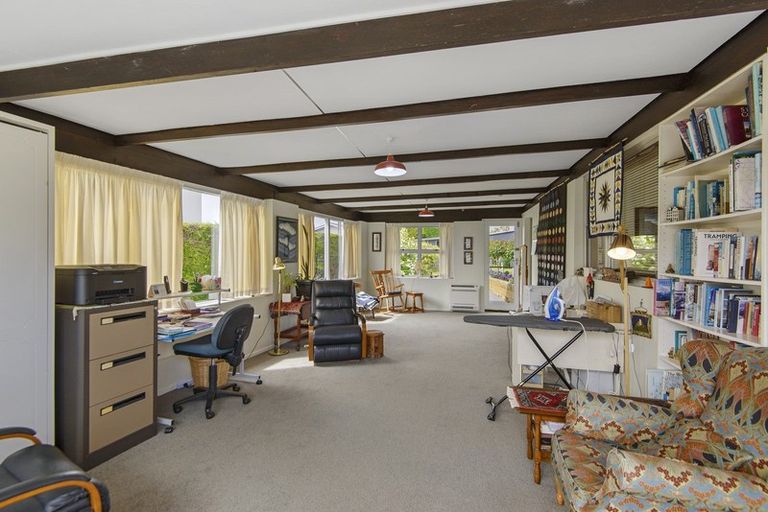 Photo of property in 227 Mount Pleasant Road, Mount Pleasant, Christchurch, 8081