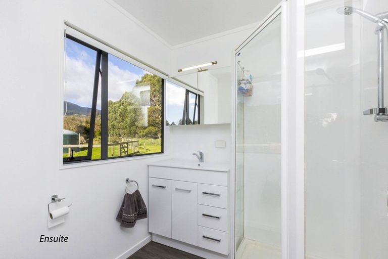 Photo of property in 82 Parkes Line Road, Maymorn, Upper Hutt, 5018