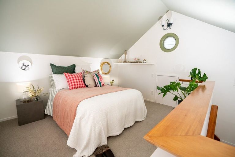 Photo of property in 99 Pirie Street, Mount Victoria, Wellington, 6011