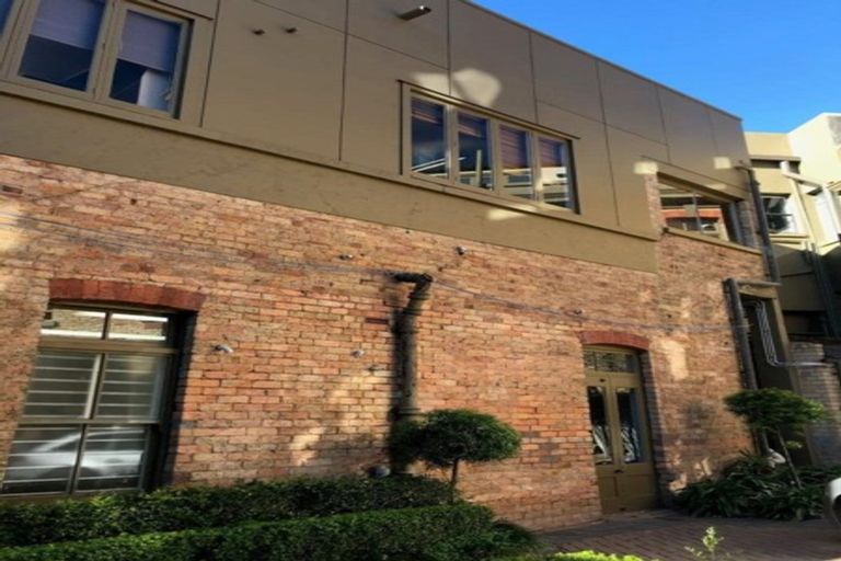 Photo of property in 1/3 Beresford Street, Bayswater, Auckland, 0622