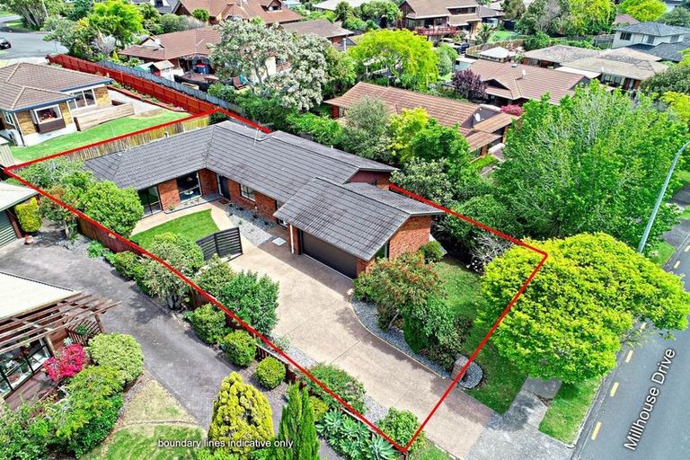 Photo of property in 6 Millhouse Drive, Northpark, Auckland, 2013