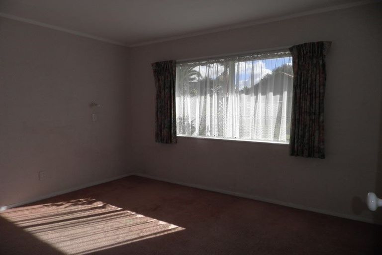 Photo of property in 12 Mountain Beech Rise, Albany, Auckland, 0632