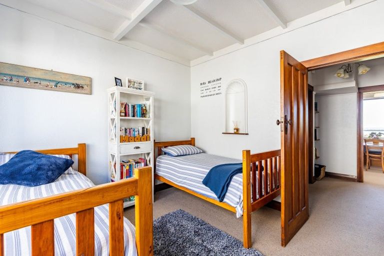 Photo of property in 84 Whiteley Street, Moturoa, New Plymouth, 4310