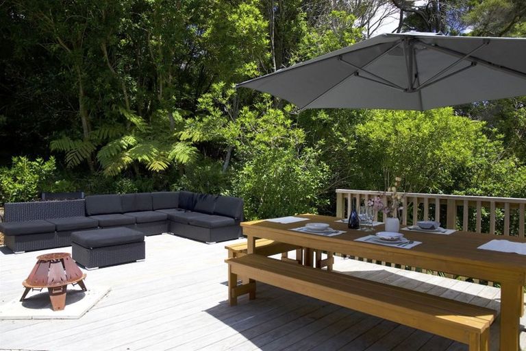 Photo of property in 3/47 Kaipatiki Road, Glenfield, Auckland, 0629