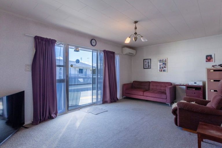 Photo of property in 37 Bristol Street, Tamatea, Napier, 4112