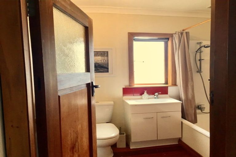 Photo of property in 40 Jackson Street, Island Bay, Wellington, 6023