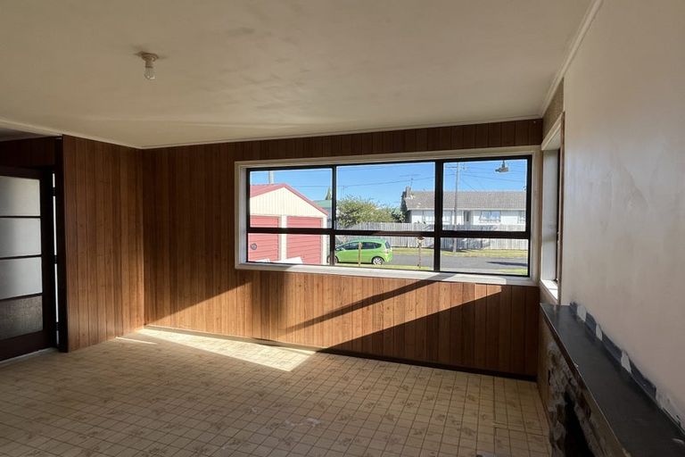 Photo of property in 15 Antrim Crescent, Otara, Auckland, 2023