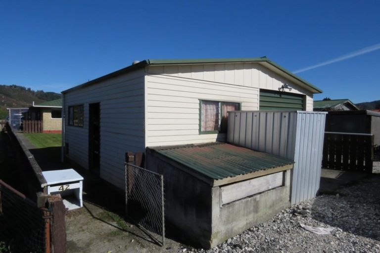 Photo of property in 42 Coal Street, Reefton, 7830