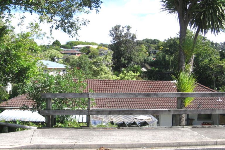 Photo of property in 1/14 Seaton Road, Murrays Bay, Auckland, 0630