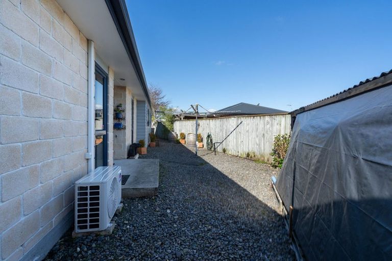 Photo of property in 6 Karlos Lane, Levin, 5510