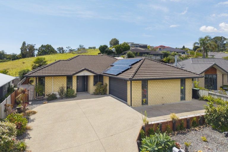 Photo of property in 8 Ibis Way, Welcome Bay, Tauranga, 3112