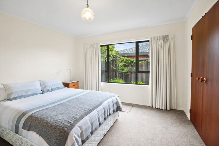 Photo of property in 7 Burn-murdoch Street, St Andrews, Hamilton, 3200