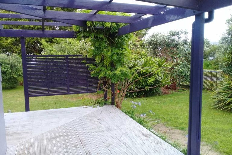 Photo of property in 312a One Tree Point Road, One Tree Point, 0118