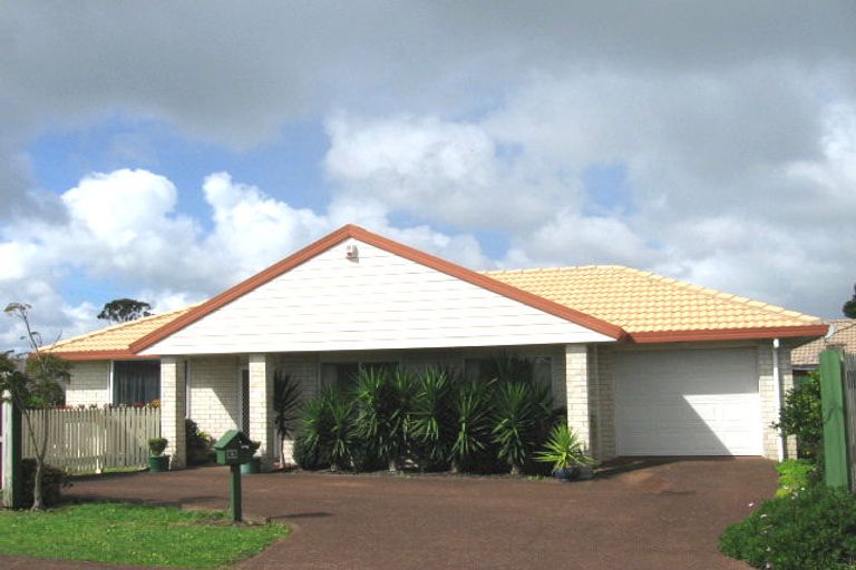 Photo of property in 23a Martin Jugum Lane, Ranui, Auckland, 0612