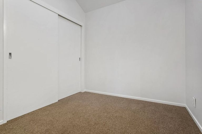Photo of property in 420/18 Sunnyhaven Avenue, Beach Haven, Auckland, 0626