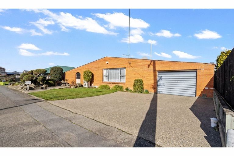 Photo of property in 11 Bainfield Road, Waikiwi, Invercargill, 9810