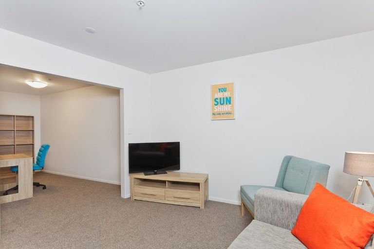 Photo of property in 12/26 Railway Street West, Papakura, 2110