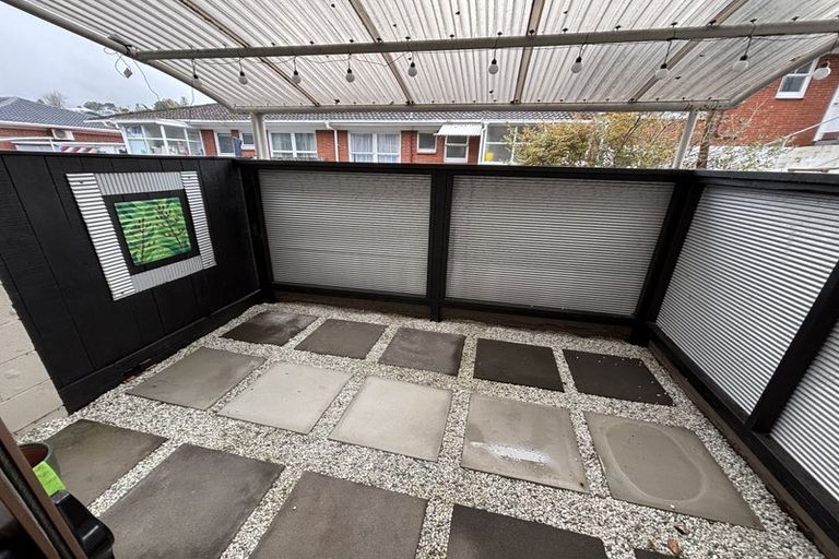 Photo of property in 2/772 Beach Road, Browns Bay, Auckland, 0630