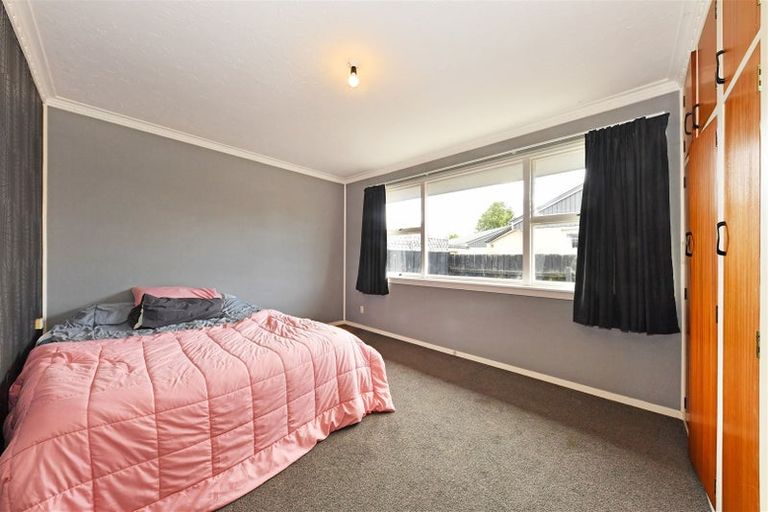 Photo of property in 2/187a Matsons Avenue, Papanui, Christchurch, 8053
