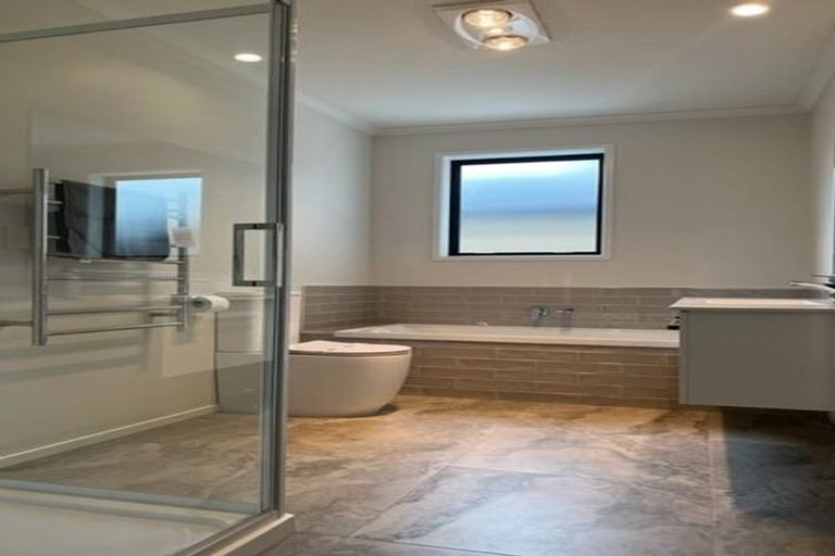 Photo of property in 124 Sentinel Avenue, Omokoroa, 3114