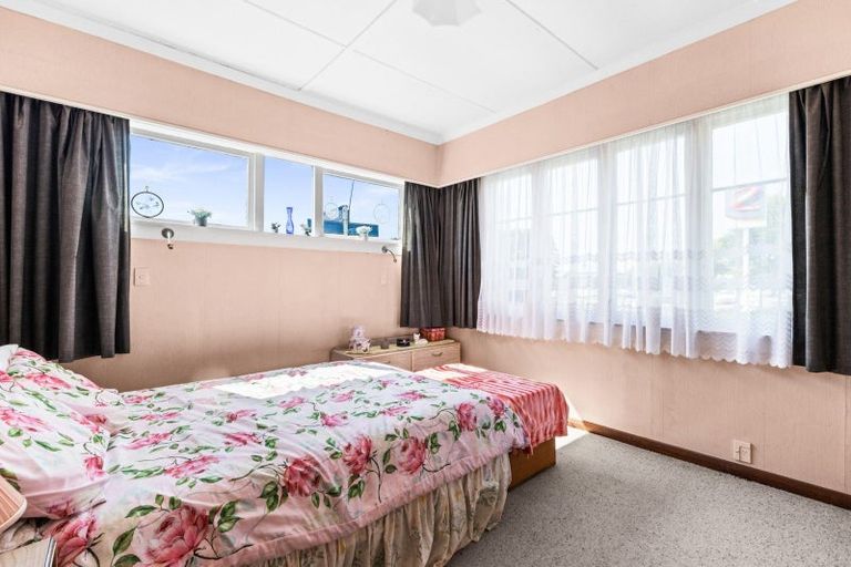 Photo of property in 1/101 Maddison Street, Akina, Hastings, 4122
