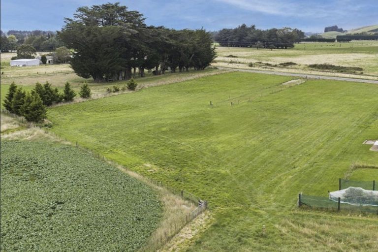 Photo of property in 44 Takapau Ormondville Road, Takapau, 4287