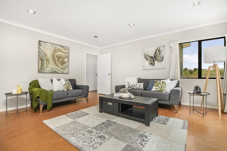 Photo of property in 43 Spur Road, Stillwater, Silverdale, 0993