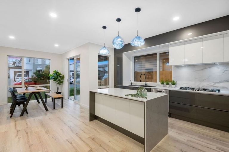 Photo of property in 14 Hangar Lane, Whenuapai, Auckland, 0618