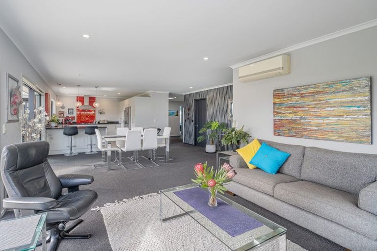 Photo of property in 28 Motukorure Parade, Cooks Beach, Whitianga, 3591